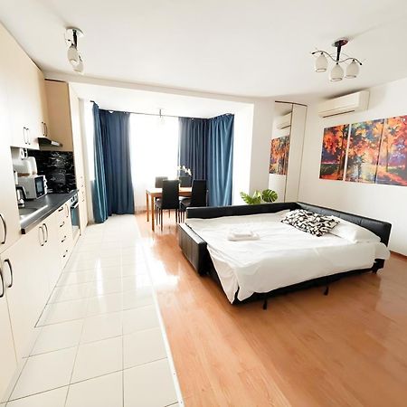 Enchanting Retreat - Historic Old Town - Pet-Friendly Haven - Steps From Unirii Bucareste Exterior foto