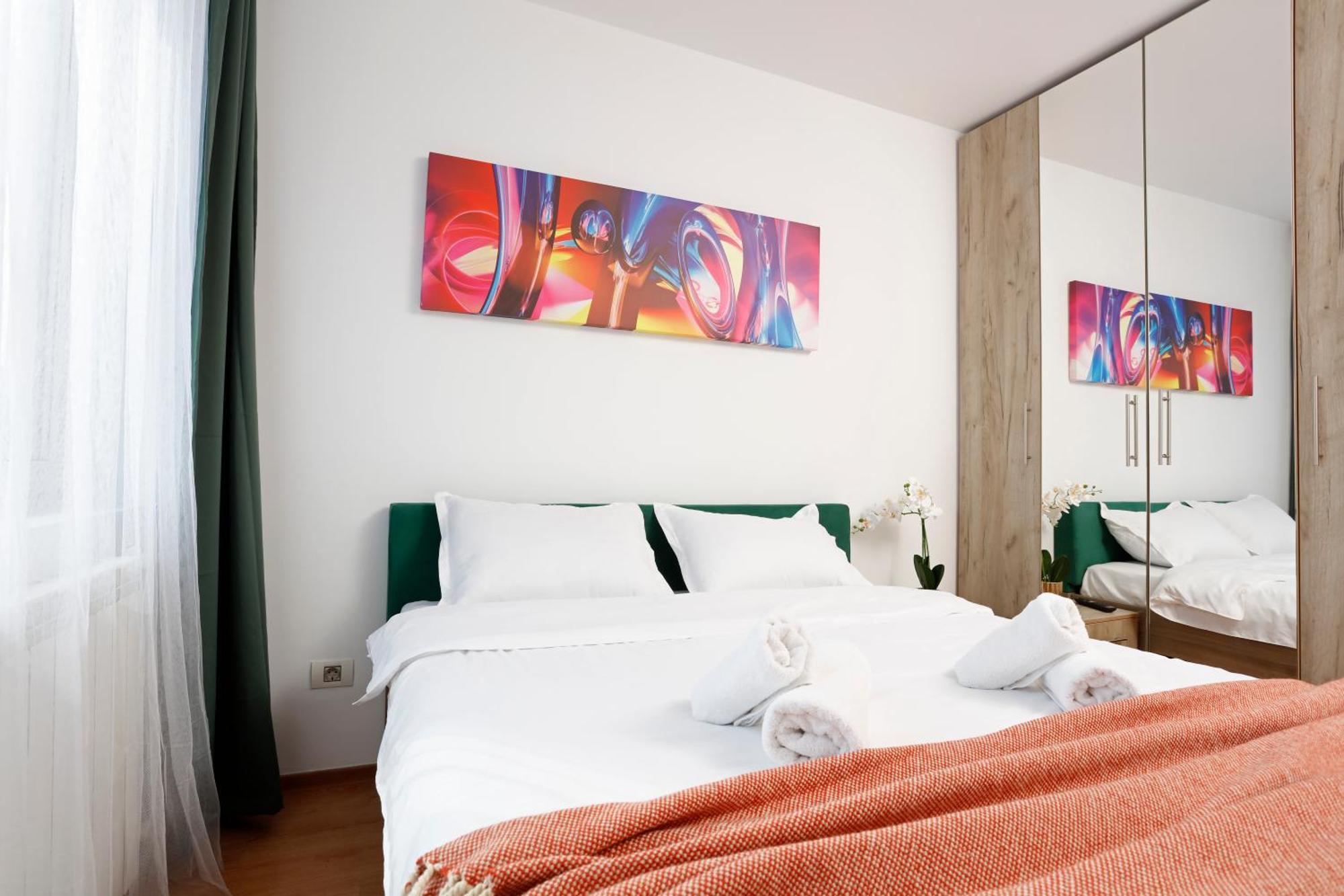 Enchanting Retreat - Historic Old Town - Pet-Friendly Haven - Steps From Unirii Bucareste Exterior foto